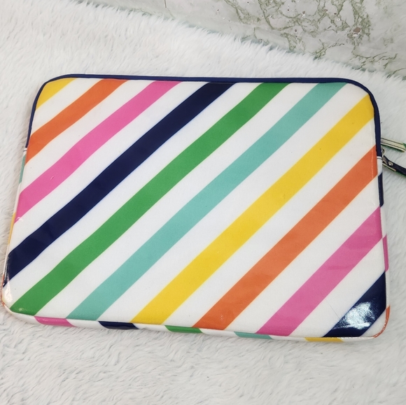 Clear Coated Zip Close Laptop Sleeve - Picture 4 of 8